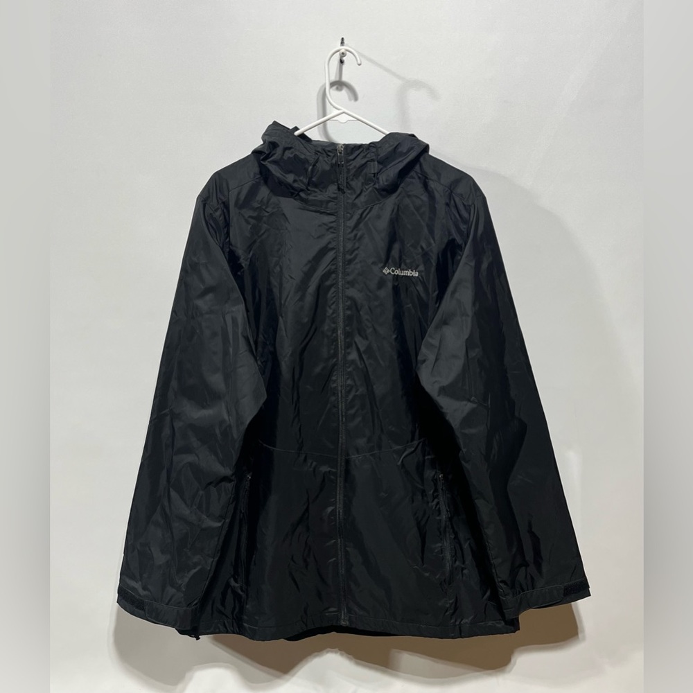 Columbia Black Light Weight   Jacket Women’s Size XL New With Tags